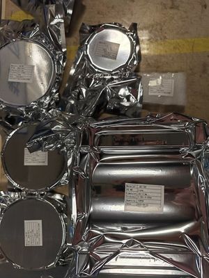 정밀 반도체 구성 요소를 위한 우수한 기계적 강도와 열 안정성을 가진 내구성 융합 실리카 웨이퍼