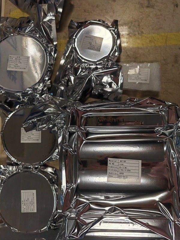 정밀 반도체 구성 요소를 위한 우수한 기계적 강도와 열 안정성을 가진 내구성 융합 실리카 웨이퍼