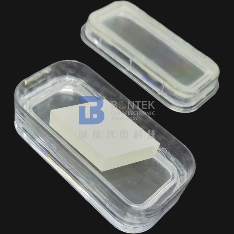 4 6 8 " 도핑된 광학 등급 또는 톱 등급에서 거칠기 ra 1nm LiNbO3 웨이퍼